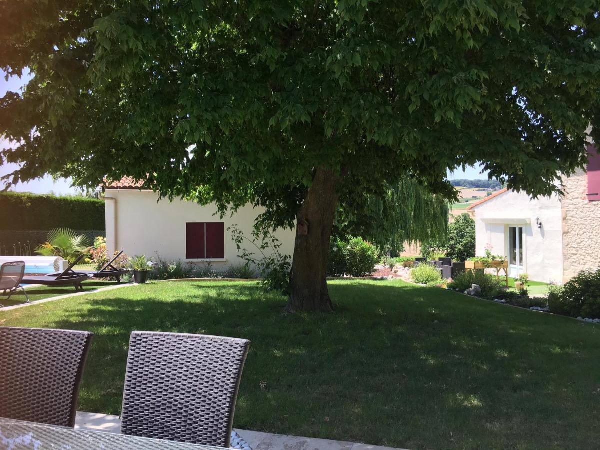 Domaine De La Vigne Bed & Breakfast Cadalen Luaran gambar