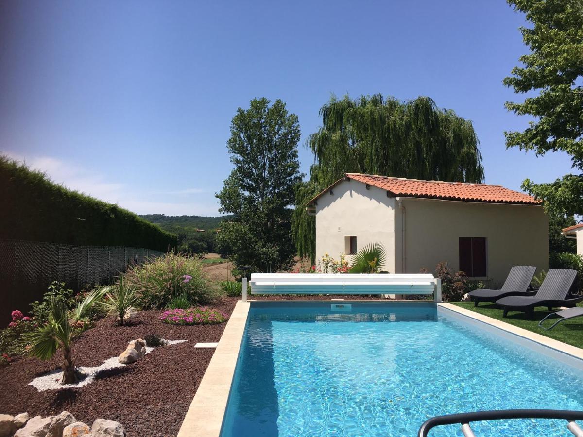Domaine De La Vigne Bed & Breakfast Cadalen Luaran gambar