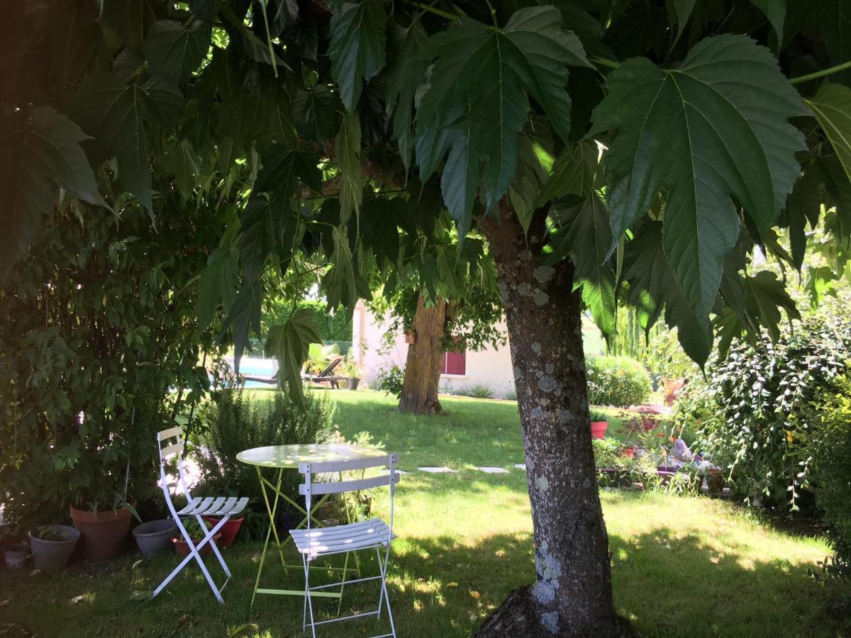Domaine De La Vigne Bed & Breakfast Cadalen Luaran gambar