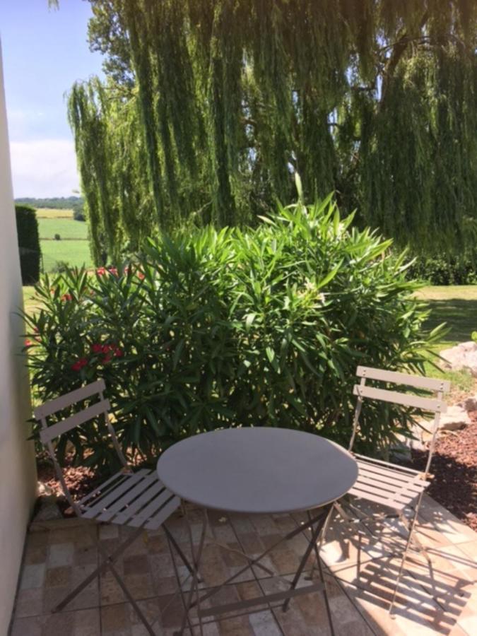 Domaine De La Vigne Bed & Breakfast Cadalen Luaran gambar