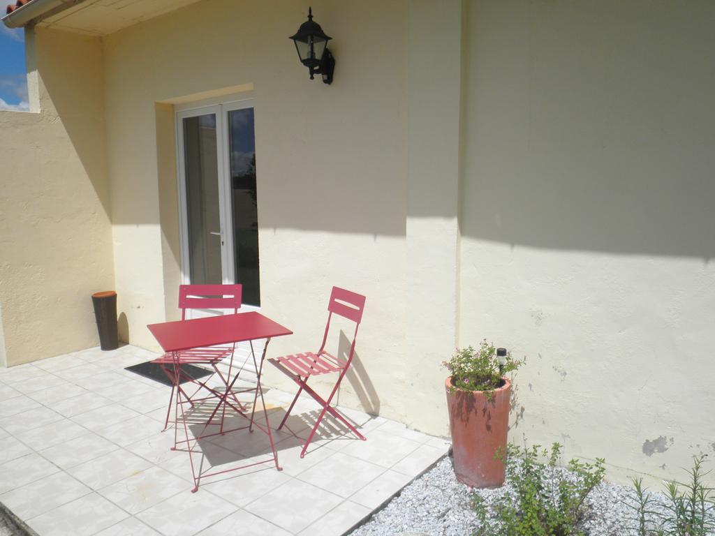 Domaine De La Vigne Bed & Breakfast Cadalen Luaran gambar
