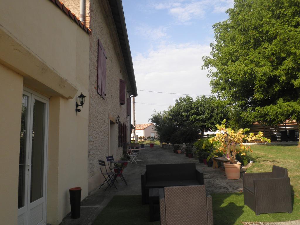 Domaine De La Vigne Bed & Breakfast Cadalen Luaran gambar